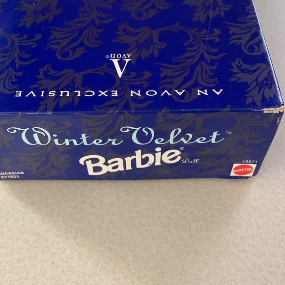 Barbie winter velvet by Avon 1995 - Picture 7 of 8